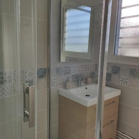 Apartment A 15 Minutes De La